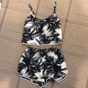 Black and White Leaf Print Two Peice